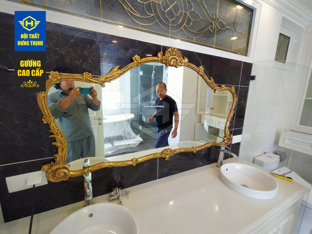 Thi công lắp đặt gương phòng tắm tại Golden Palace